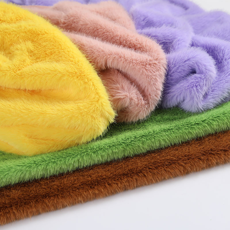 High Low Pile Faux Plush Fabri - Sewing 评论和价格