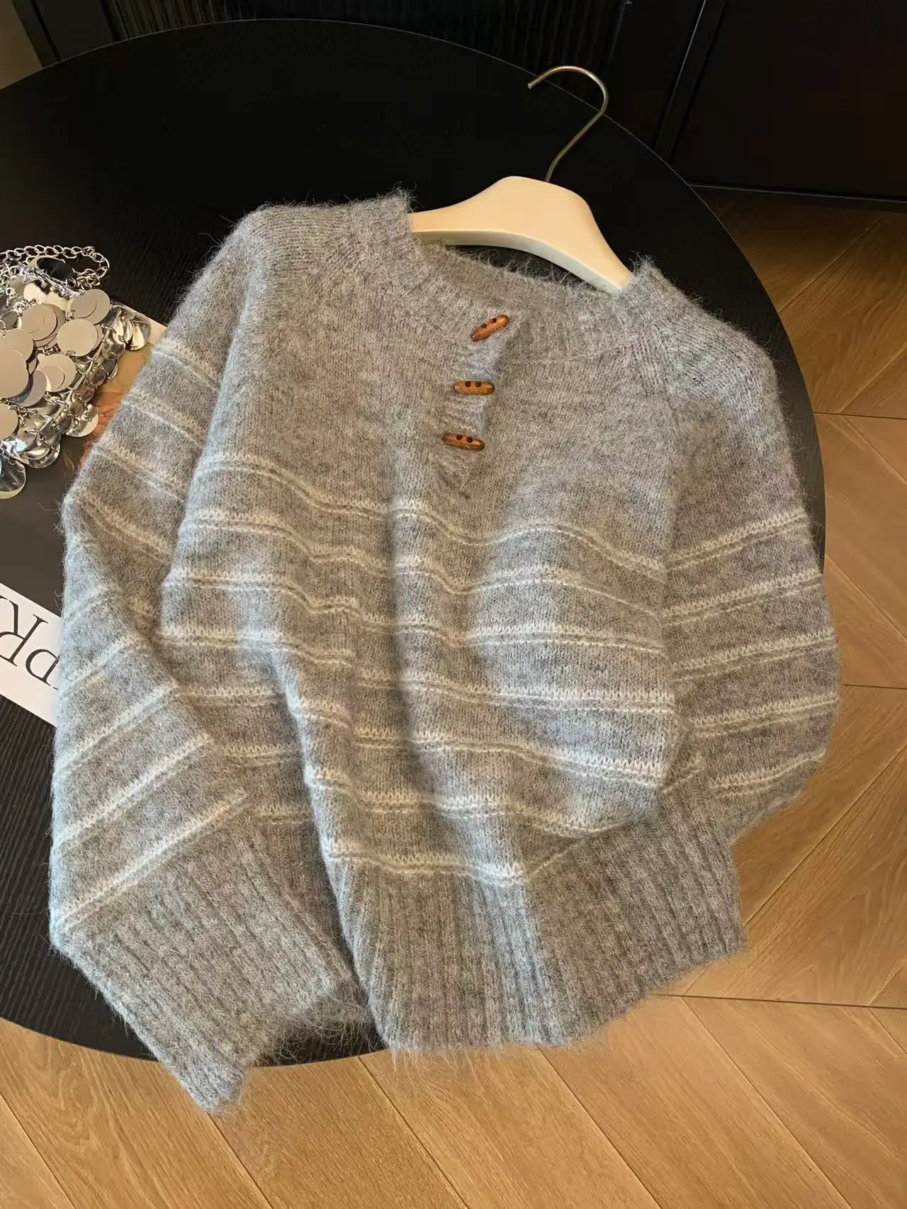 Autumn Winter Women's Striped  - Embroidery 评论和价格